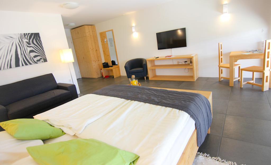 Eco Boutique Hotel Ams Beagle Блед Экстерьер фото